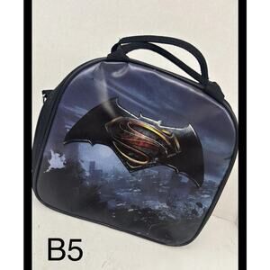 DC Comics Batman VS Superman symbol Insulated Lunch Bag (Black)
